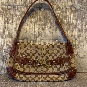 Vintage Coach shoulder bag.
